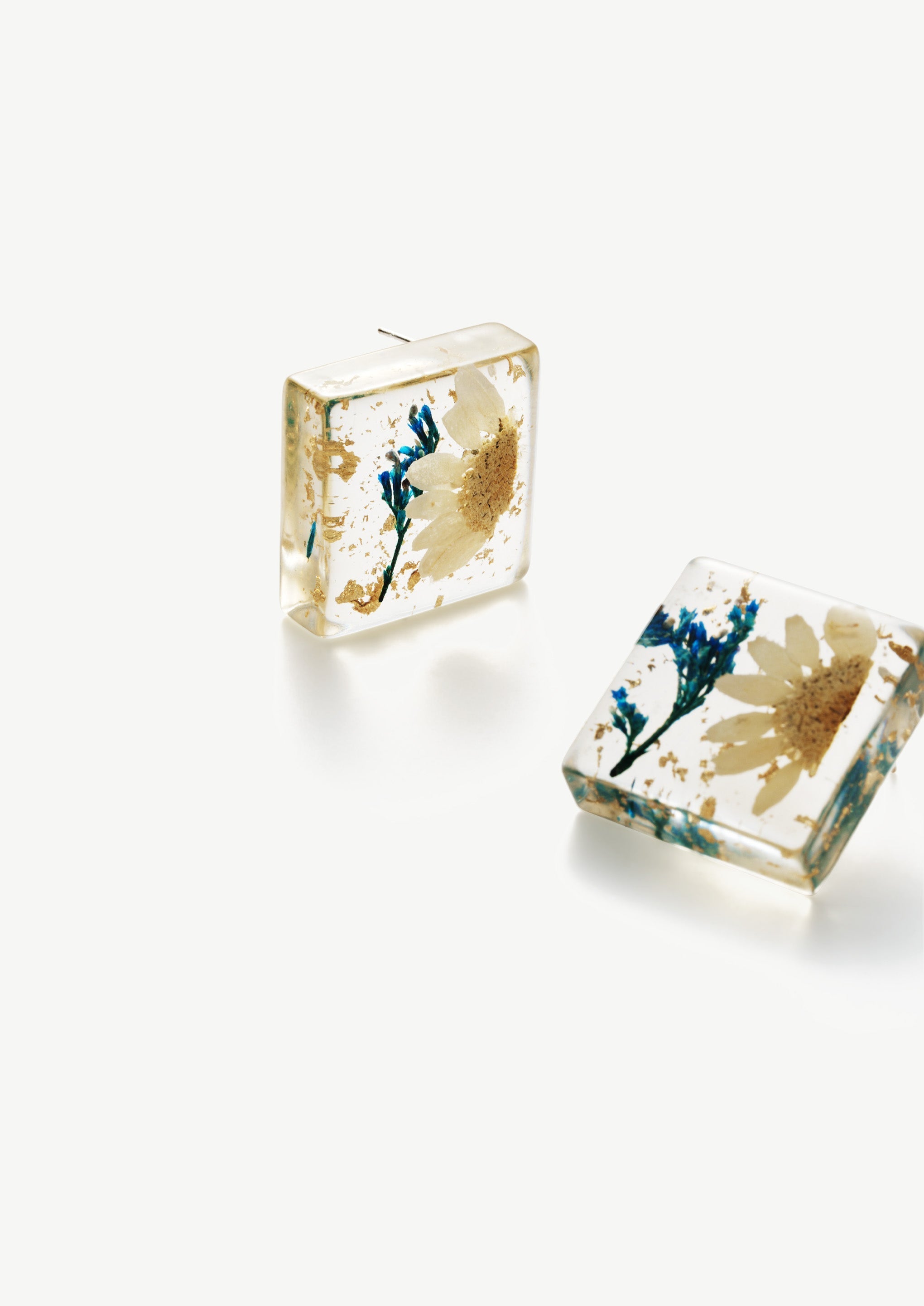 Preserved Flower Stud Earrings