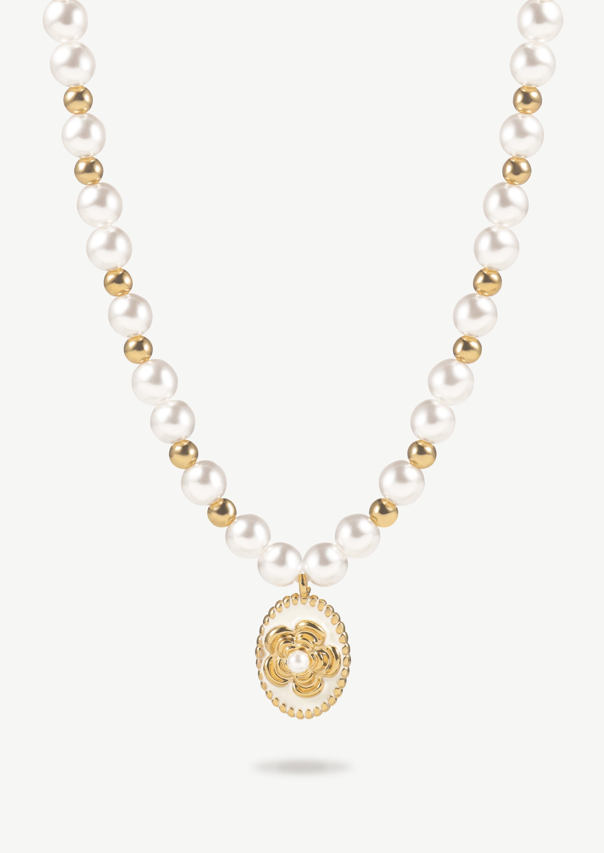 Flower Pearl Pendant Necklace