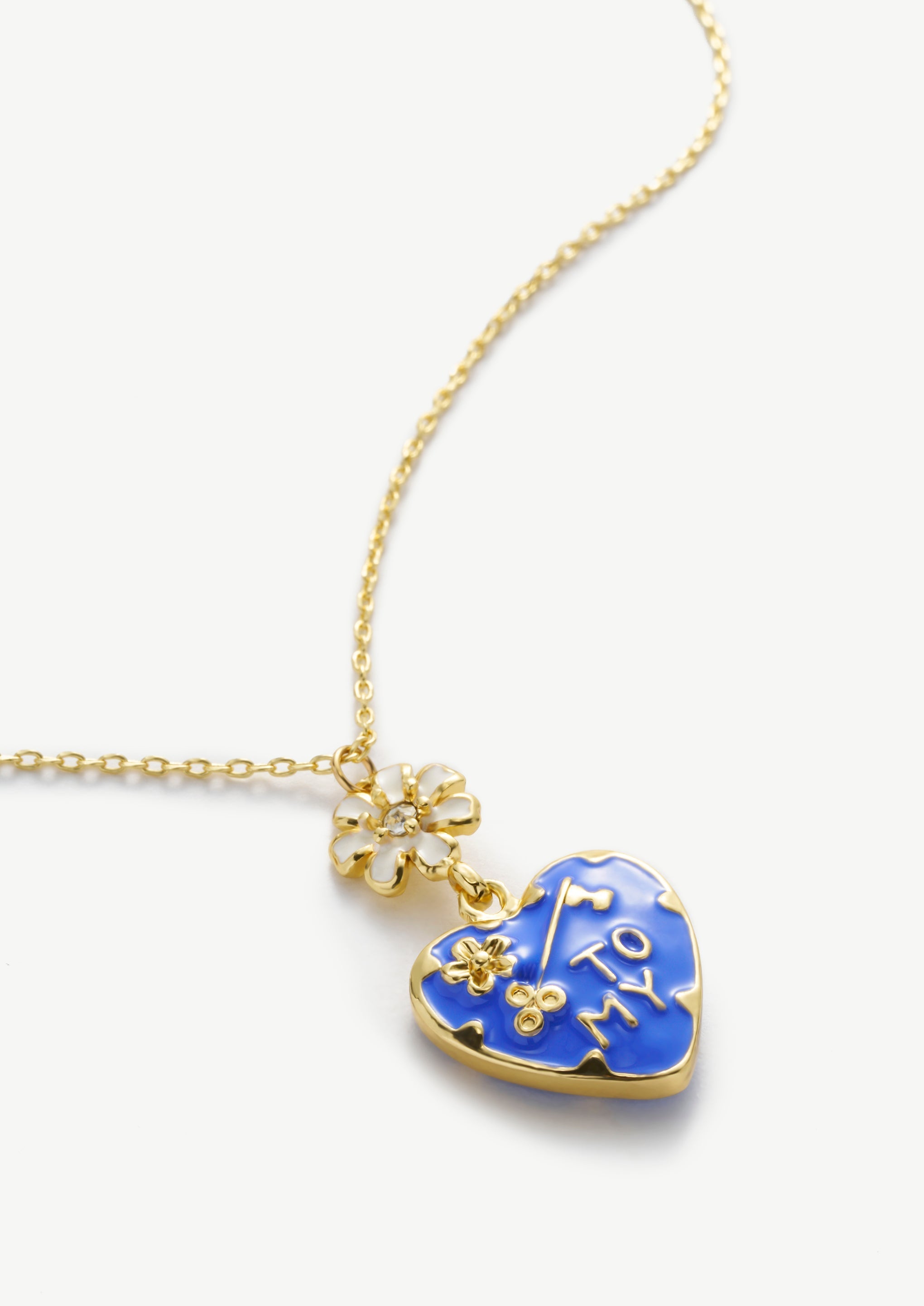 Charming Heart Pendant Necklace