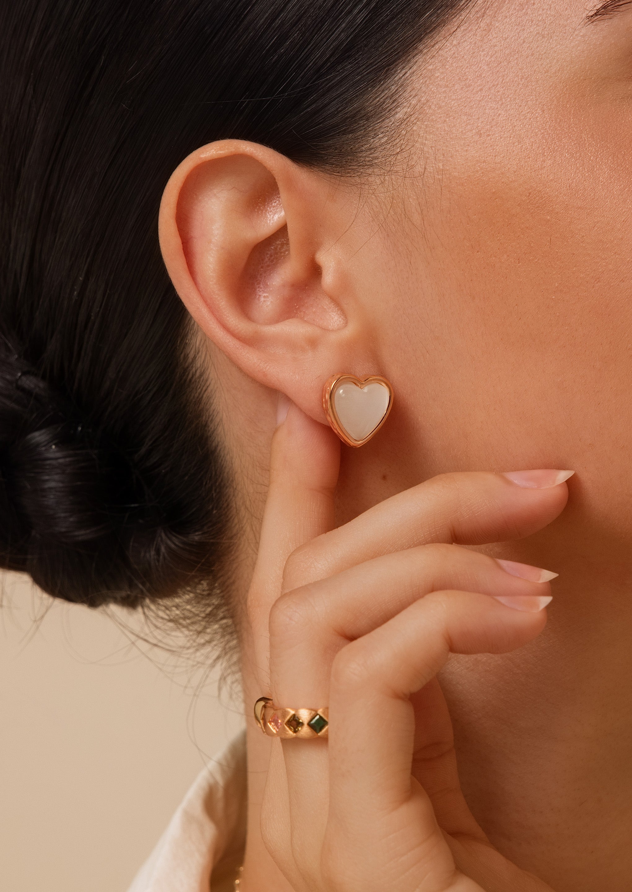 Cat's Eye Heart Stud Earrings